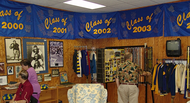 Image of classen_reunion_2005-62.jpg